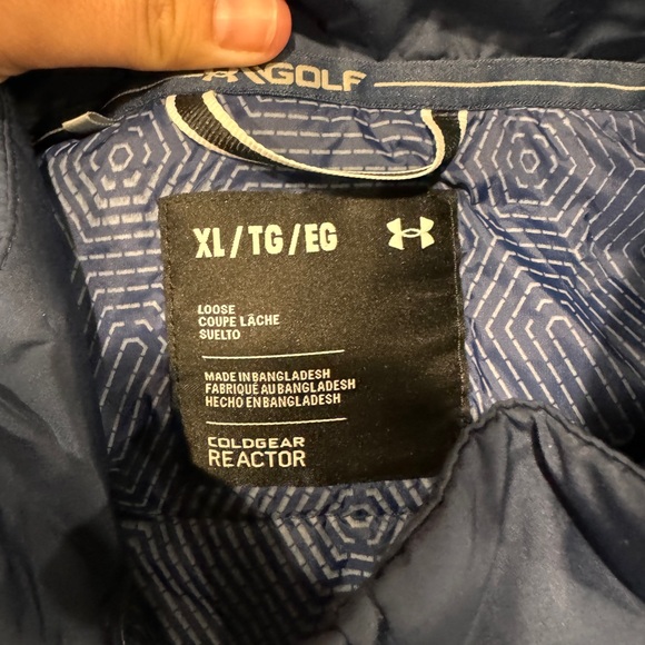 UA Storm Golf Vest - Picture 2 of 3